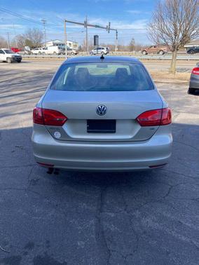 2014 Volkswagen Jetta Auto SE