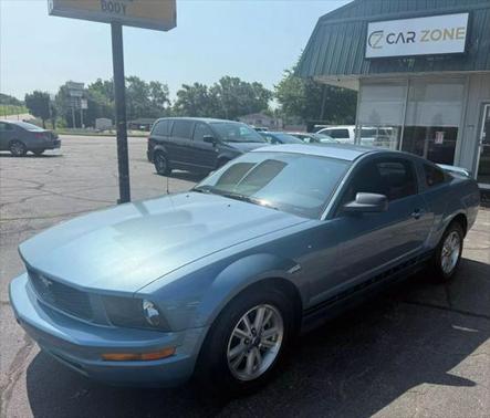 2006 Ford Mustang Deluxe