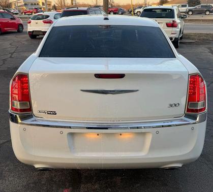 2011 Chrysler 300 Limited
