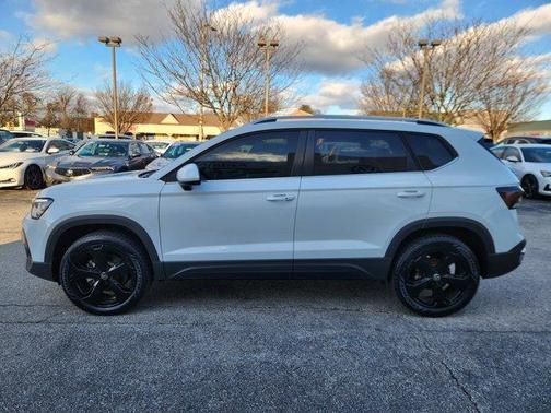 2025 Volkswagen Taos 1.5T SEL