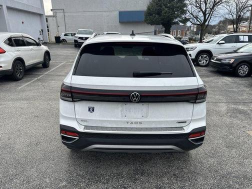 2025 Volkswagen Taos 1.5T SEL
