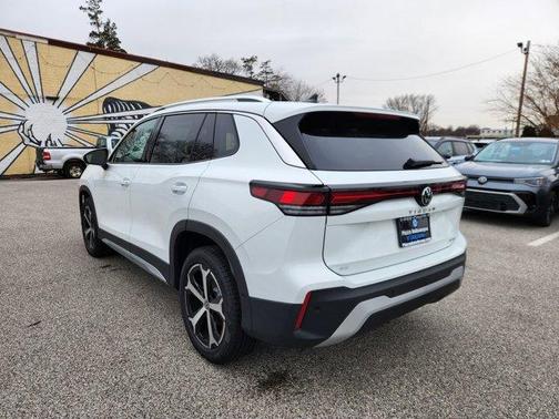 2025 Volkswagen Tiguan 2.0T SE