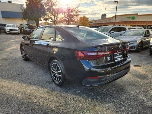 2025 Volkswagen Jetta 1.5T SE