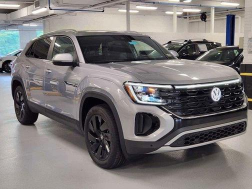 2025 Volkswagen Atlas Cross Sport 2.0T SE w/Technology