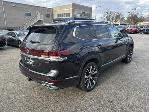 2024 Volkswagen Atlas 2.0T SEL Premium R-Line