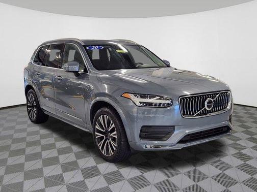 2020 Volvo XC90 T5 Momentum 7 Passenger
