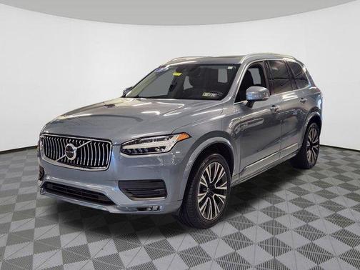 2020 Volvo XC90 T5 Momentum 7 Passenger