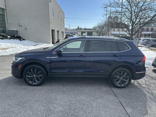 2022 Volkswagen Tiguan 2.0T SE