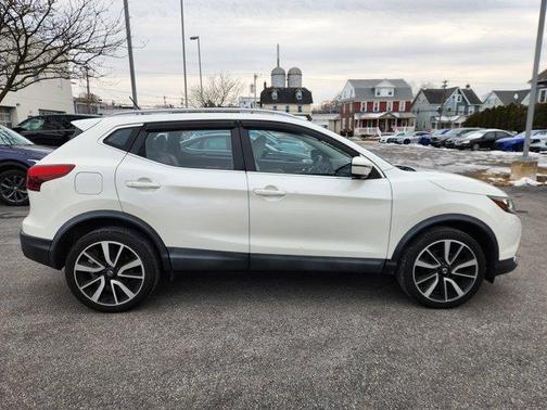 2017 Nissan Rogue Sport SL