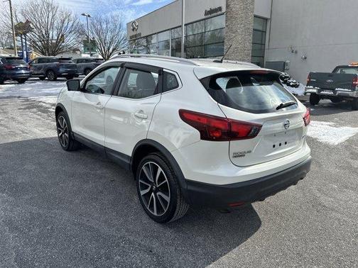 2017 Nissan Rogue Sport SL