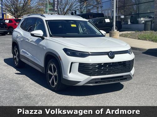 2025 Volkswagen Tiguan 2.0T SE