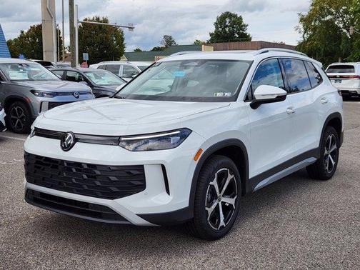 2025 Volkswagen Tiguan 2.0T SE