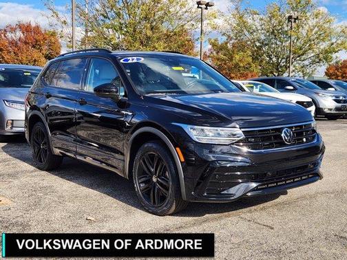 2022 Volkswagen Tiguan 2.0T SE R-Line Black