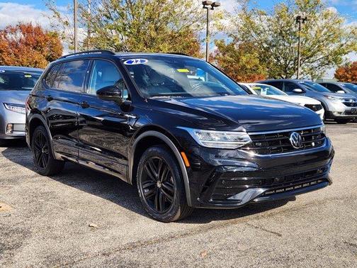 2022 Volkswagen Tiguan 2.0T SE R-Line Black