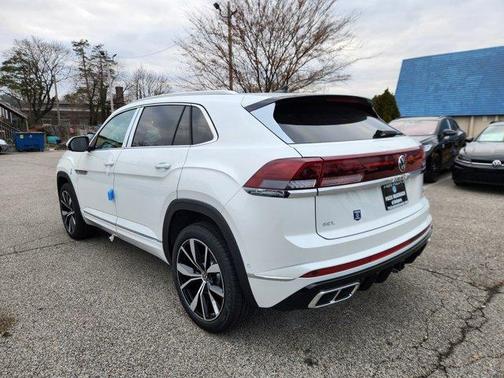 2026 Volkswagen Atlas Cross Sport 2.0T SEL Premium R-Line