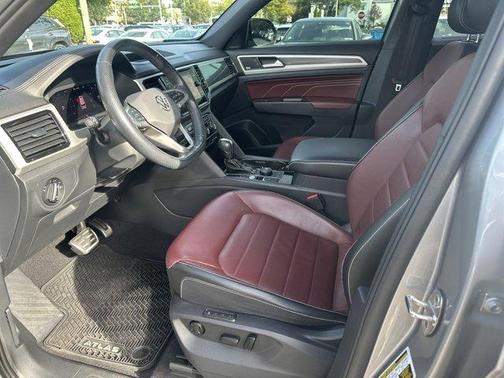 2022 Volkswagen Atlas Cross Sport 3.6L V6 SEL Premium R-Line