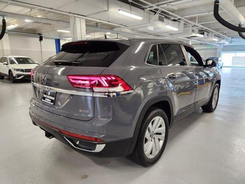 2022 Volkswagen Atlas Cross Sport 3.6L V6 SE w/Technology