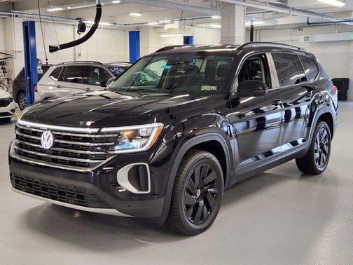 2025 Volkswagen Atlas 2.0T SE