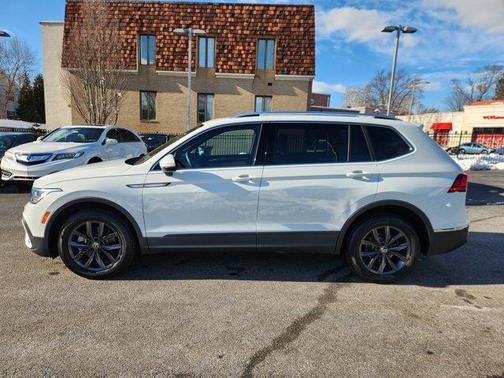 2022 Volkswagen Tiguan 2.0T SE