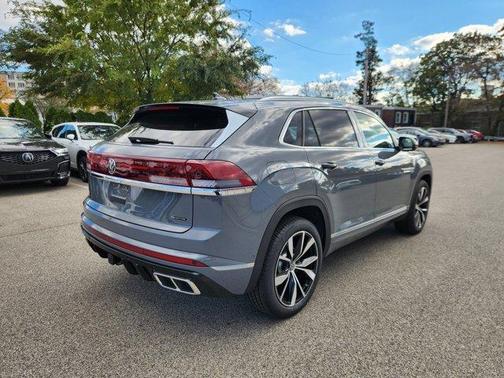 2026 Volkswagen Atlas Cross Sport 2.0T SEL Premium R-Line