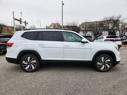 2025 Volkswagen Atlas 2.0T SE