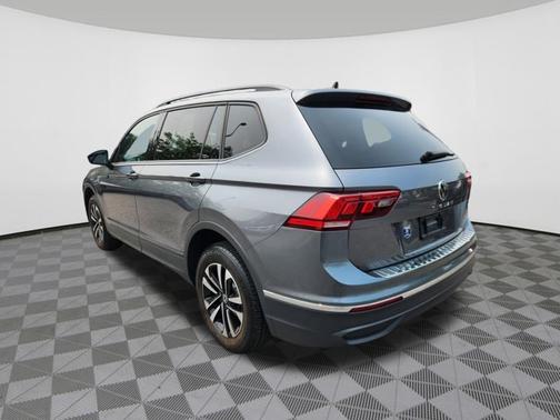 Platinum Gray Metallic 2023 Volkswagen Tiguan 2.0T S