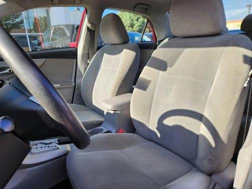 2012 Toyota Corolla LE