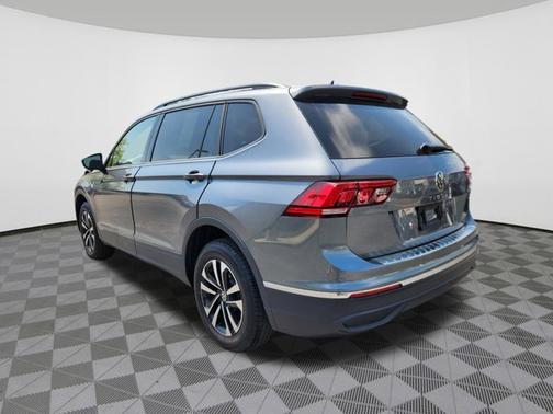 Platinum Gray Metallic 2023 Volkswagen Tiguan 2.0T S