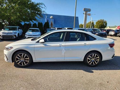 2026 Volkswagen Jetta 1.8T SE