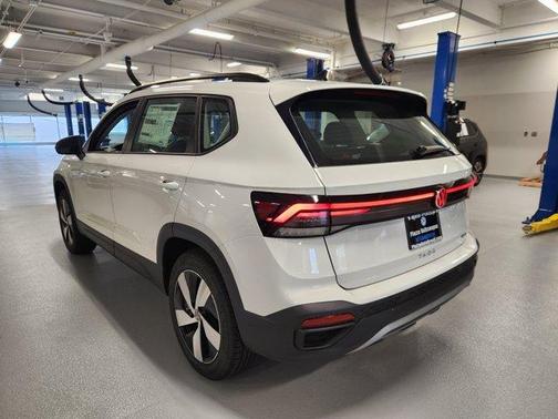 2025 Volkswagen Taos 1.5T S