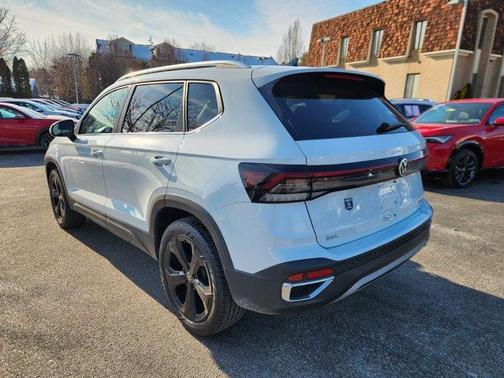 2025 Volkswagen Taos 1.5T SEL