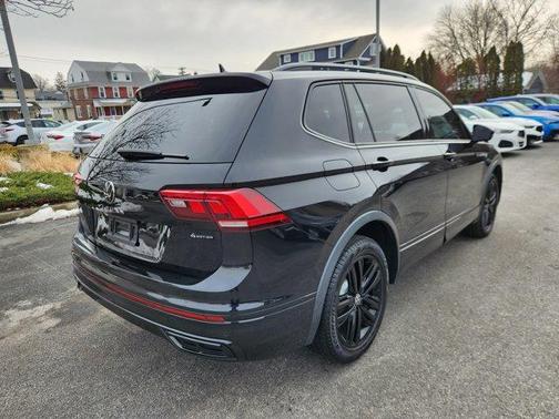 2022 Volkswagen Tiguan 2.0T SE R-Line Black
