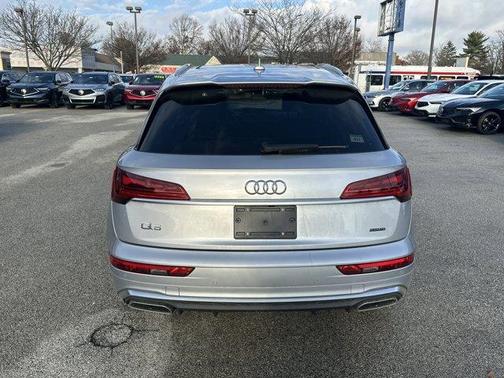 2023 Audi Q5 45 S line quattro Premium