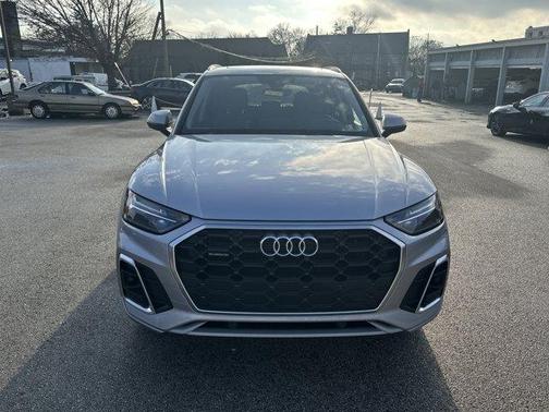 2023 Audi Q5 45 S line quattro Premium