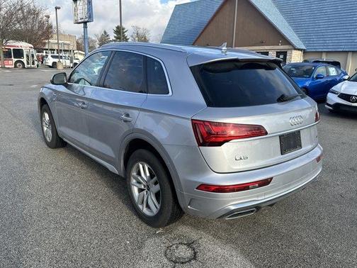 2023 Audi Q5 45 S line quattro Premium