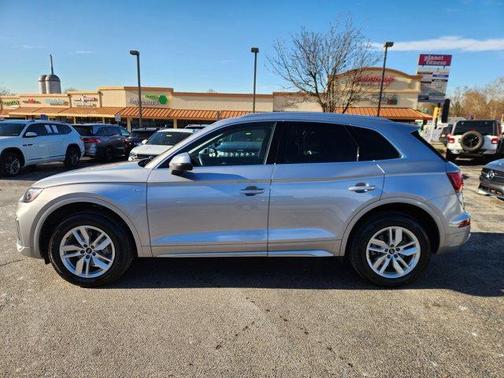 2023 Audi Q5 45 S line quattro Premium