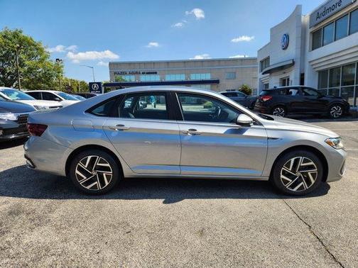 2022 Volkswagen Jetta 1.5T SEL