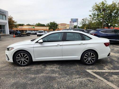 2025 Volkswagen Jetta 1.5T SE