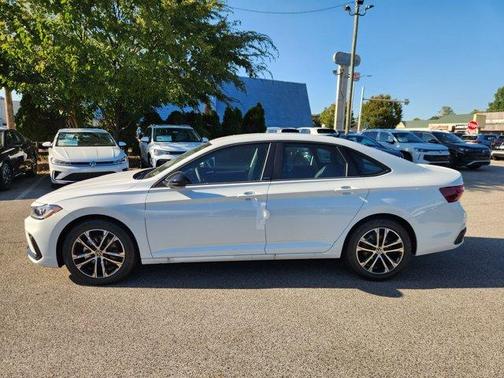 2025 Volkswagen Jetta 1.5T Sport