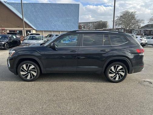 2024 Volkswagen Atlas 2.0T SE