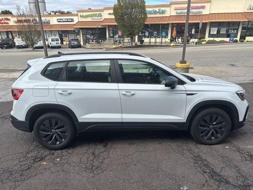 2022 Volkswagen Taos 1.5T S