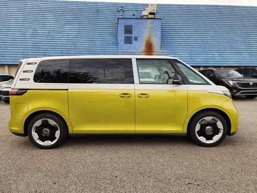 2025 Volkswagen ID. Buzz Pro S Plus