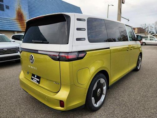 2025 Volkswagen ID. Buzz Pro S Plus