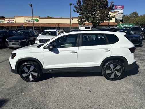 2025 Volkswagen Taos 1.5T S
