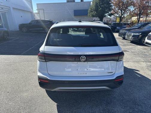 2025 Volkswagen Taos 1.5T S