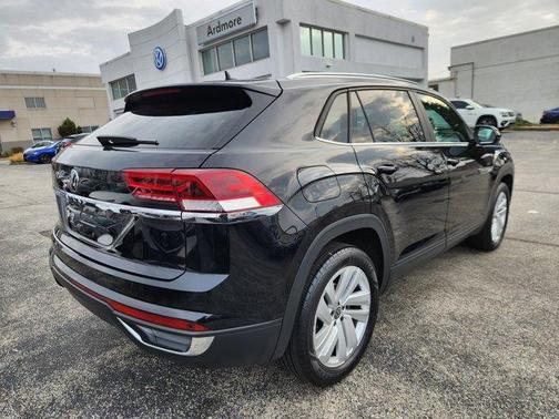 2023 Volkswagen Atlas Cross Sport 2.0T SE w/Technology