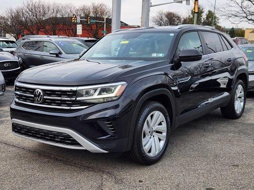 2023 Volkswagen Atlas Cross Sport 2.0T SE w/Technology