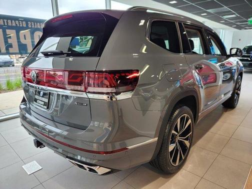 2025 Volkswagen Atlas 2.0T SEL Premium R-Line