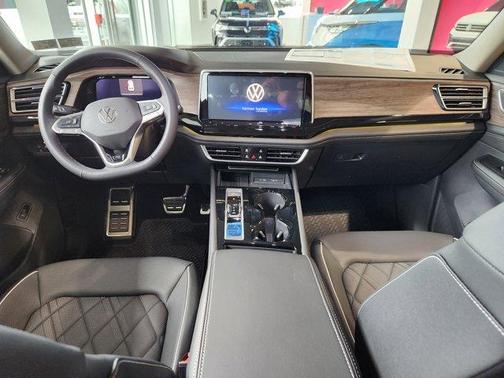 2025 Volkswagen Atlas 2.0T SEL Premium R-Line