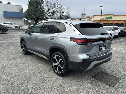 2025 Volkswagen Tiguan 2.0T SE